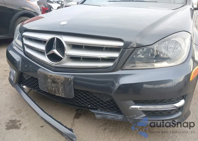 WDDGF4HB3DA764599: 44227548