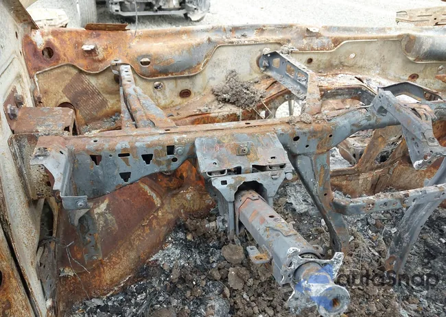 1V2DSPE84RC018613: 44227551