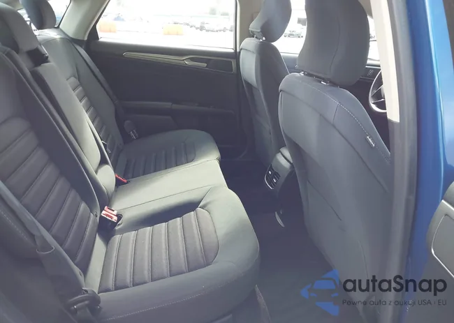 3FA6P0H70HR367909: 44227629