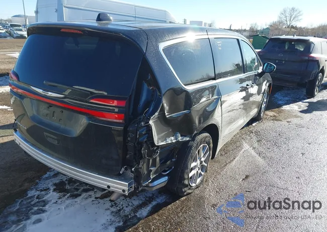 2C4RC1BG8TR168767: 44227693