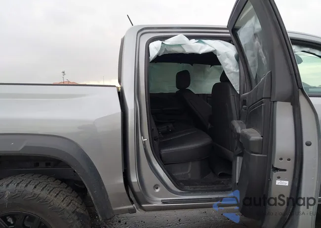 1GCPTEEK2T1138831: 44227764