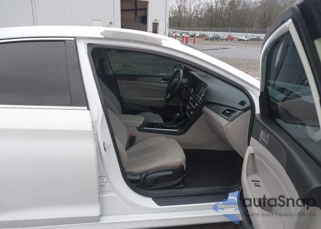 5NPE34AF8JH606285: 44227768