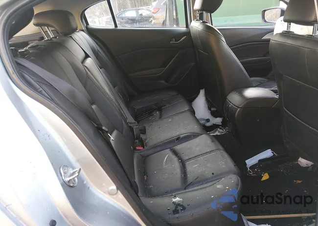 3MZBN1L34JM177376: 44227798