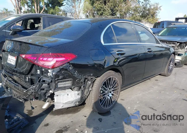 W1KAF4GB1RR223552: 44227873