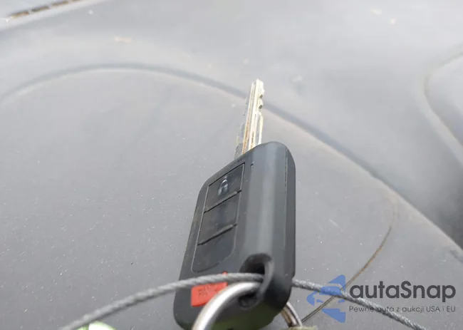 ML32A3HJ7KH010729: 44227889