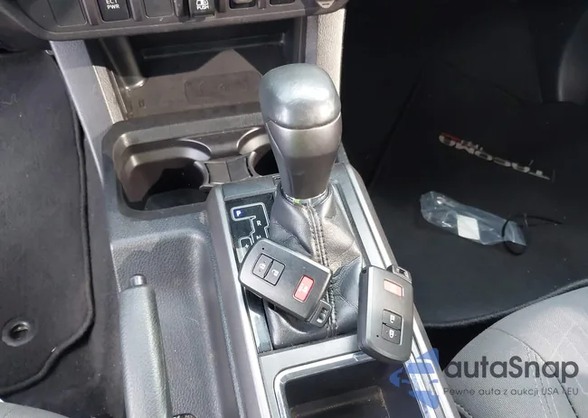 3TMAZ5CN8KM097396: 44227916