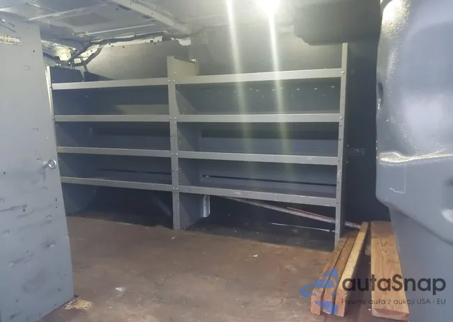 1FTYR1YM2HKB04480: 44227930