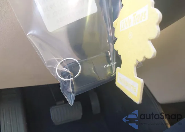 5YJSA1H18EFP32586: 44227938