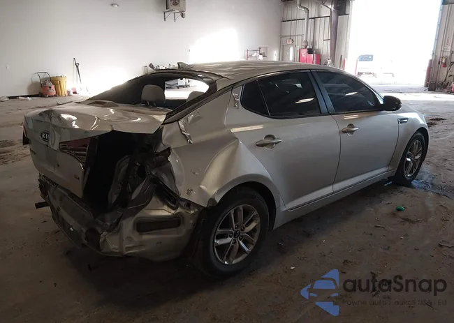 KNAGM4A72B5063058: 44227070