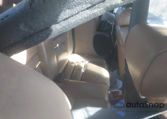 1FALP46V3VF164243: 44227196