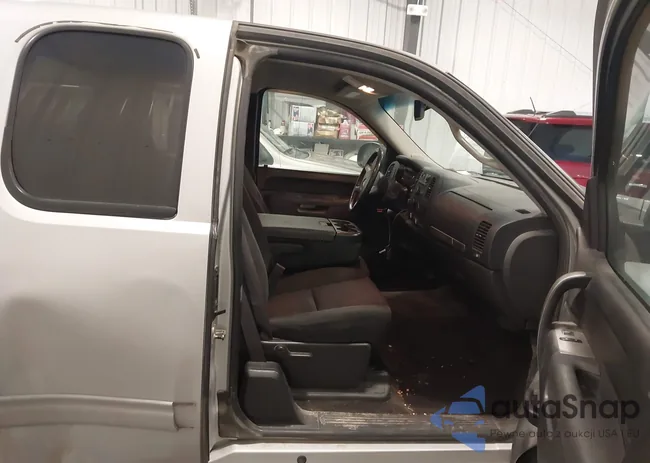 1GCRKSE38BZ328992: 44227353