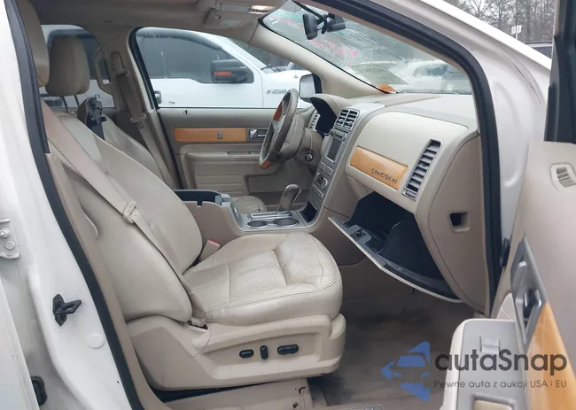 2LMDU68C27BJ30488: 44228414