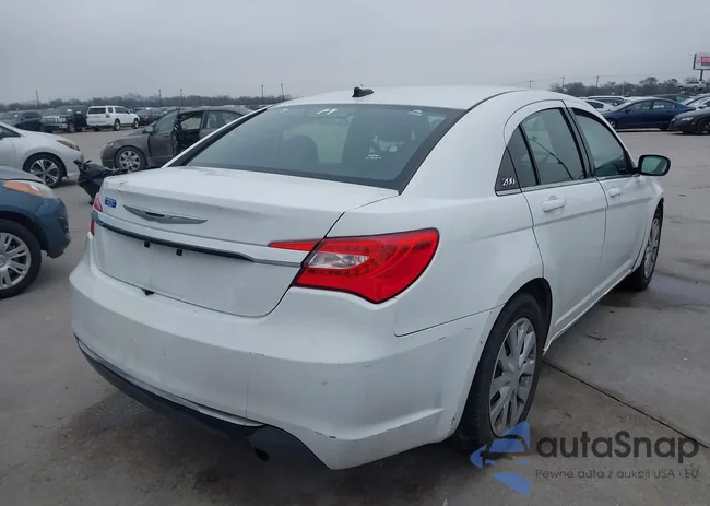 1C3CCBAB3DN642175: 44228415