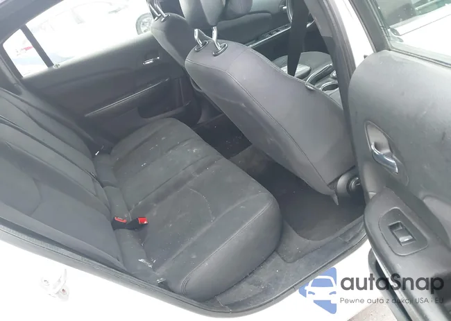 1C3CCBAB3DN642175: 44228415