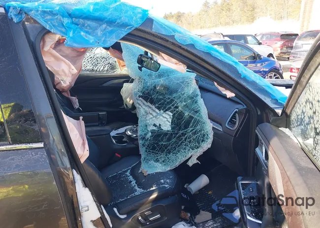 JM3TCBDY0J0206024: 44228426