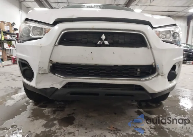 4A4AR3AU5FE015921: 44228433