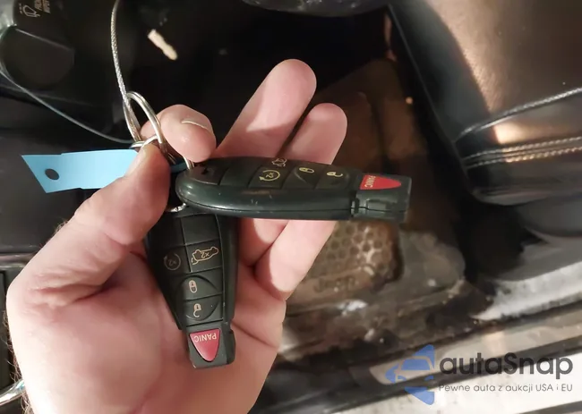 1C4SDJET5DC683078: 44228520