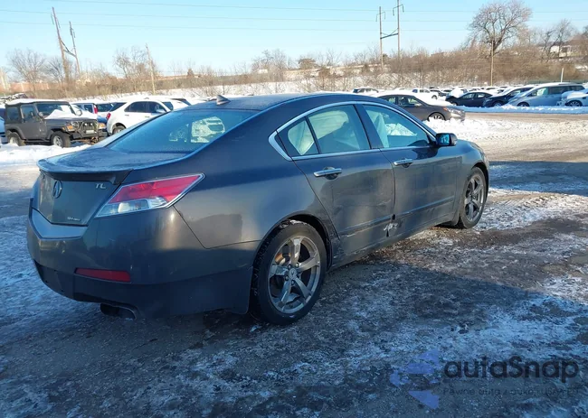 19UUA9F5XBA001371: 44228557