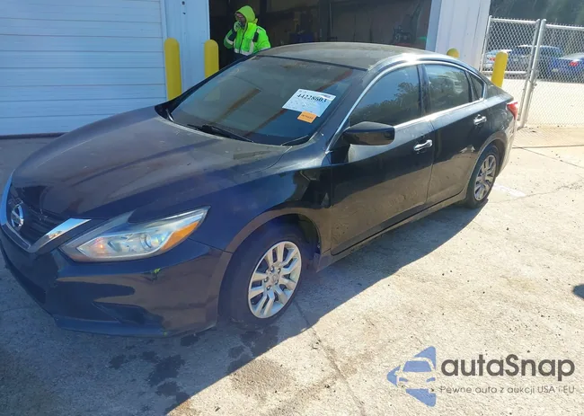 1N4AL3AP5GC178574: 44228603