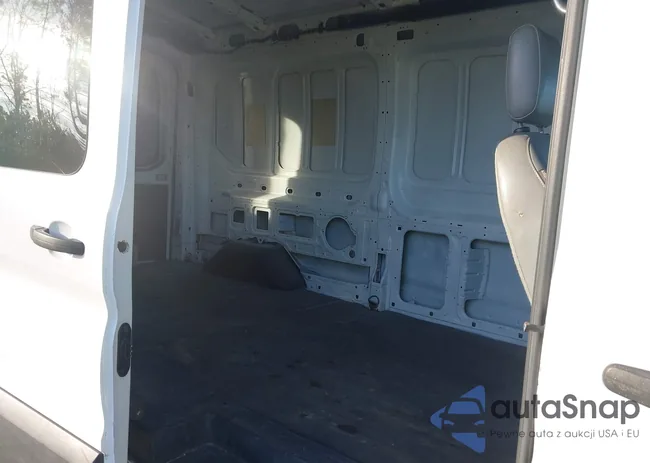 1FTYR2CG1JKA93985: 44228668