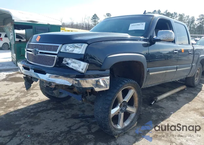 2GCEK13T261154007: 44228675