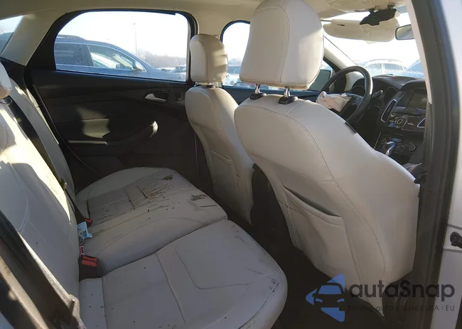 1FADP3J20JL283357: 44228714