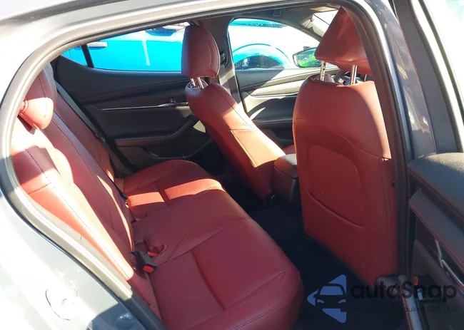 JM1BPBLM7S1781305: 44228766