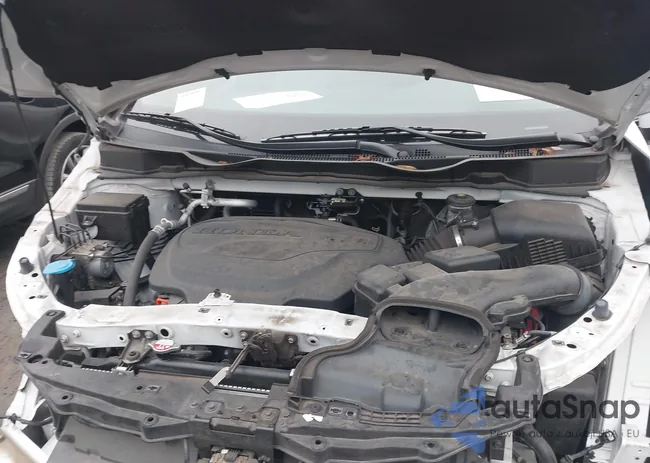 5FNRL6H8XMB011011: 44228803