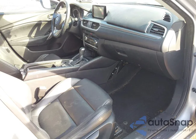 JM1GJ1V53G1417722: 44228043