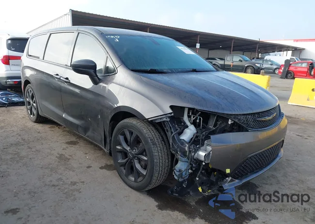 2C4RC1FG5JR316719: 44228050