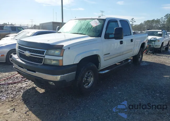 1GCHK23U26F189425: 44228157