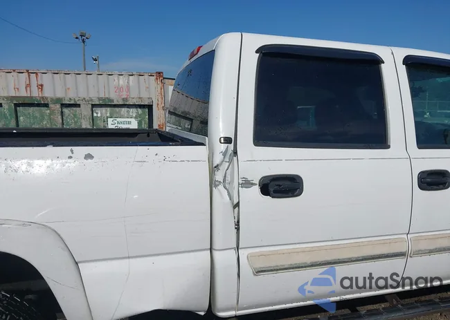 1GCHK23U26F189425: 44228157