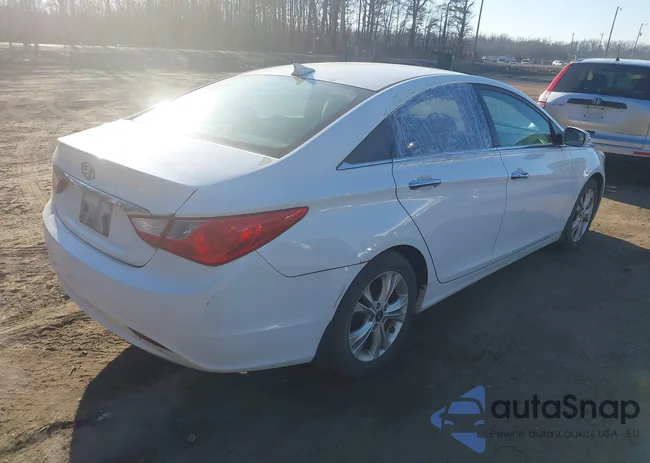 5NPEC4AC4DH605841: 44228162