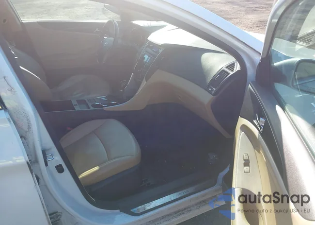 5NPEC4AC4DH605841: 44228162