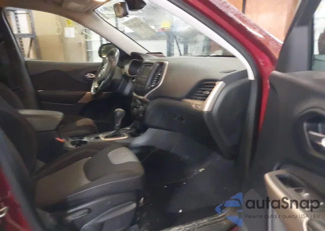 1C4PJMCB9JD614913: 44228165