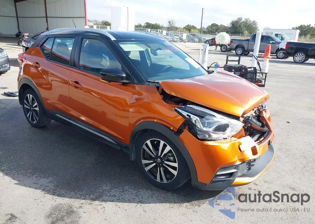 3N1CP5CU8JL538165: 44228182