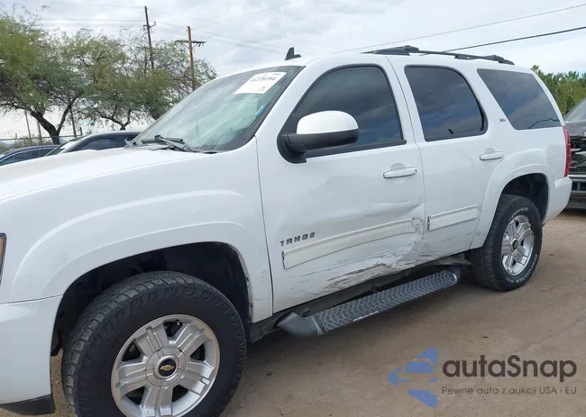 1GNSCBE0XDR367985: 44228184