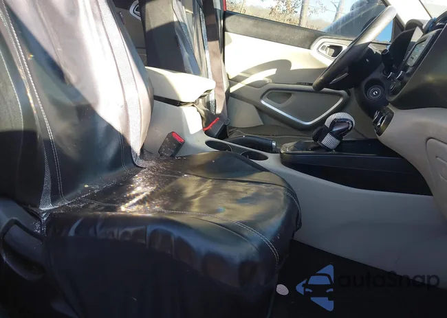 KNDJ23AU8N7157677: 44228187