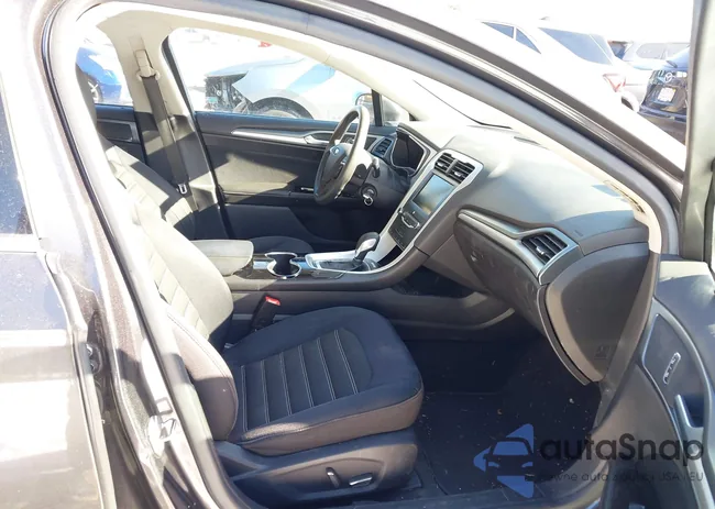 3FA6P0HD5FR187859: 44228194