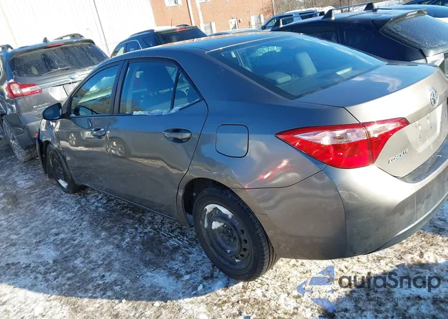 2T1BURHE2JC975575: 44228267