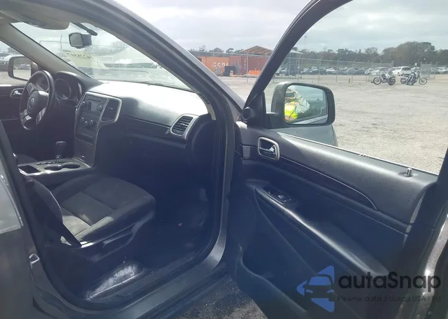 1C4RJFAG6CC174855: 44228317