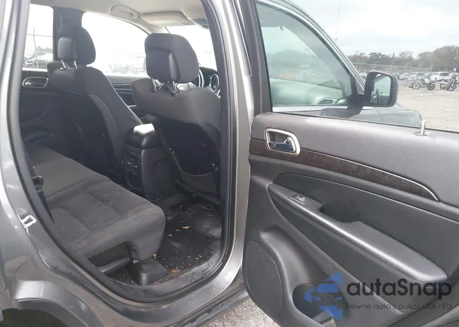 1C4RJFAG6CC174855: 44228317