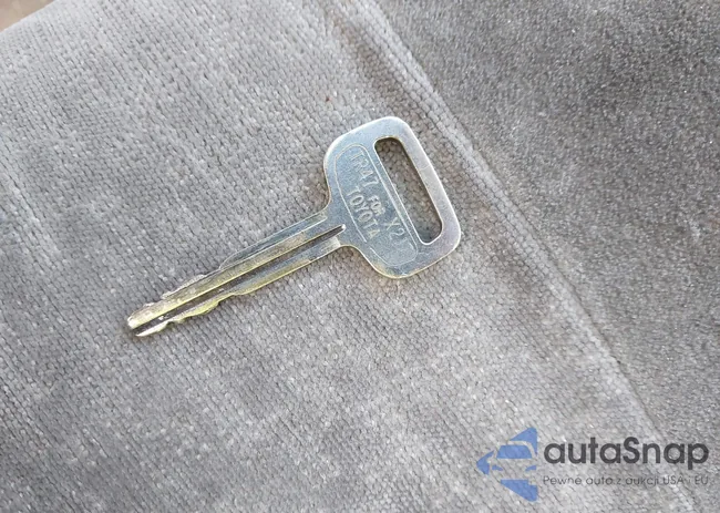 2T1BR32EX4C186747: 44229341