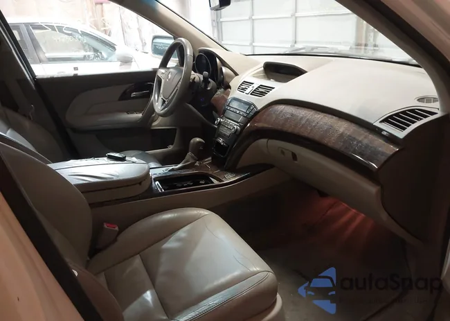 2HNYD2H2XBH501589: 44229342