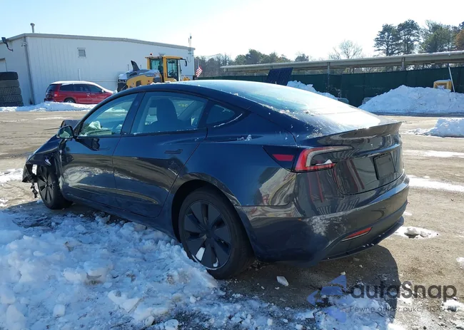 5YJ3E1EA4RF727372: 44229371