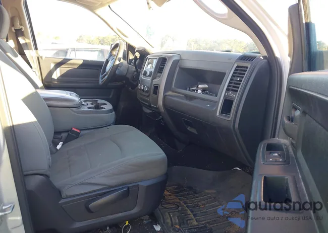 1C6RR6FT7ES135352: 44229394