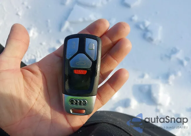 WA1AAAFY5M2056945: 44229456