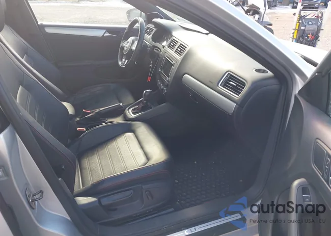 3VW4S7AJ7EM397560: 44229463