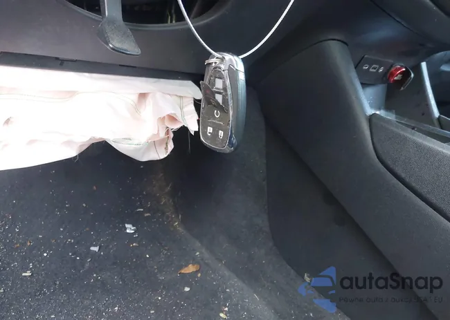 1G1ZD5ST4LF008144: 44229620