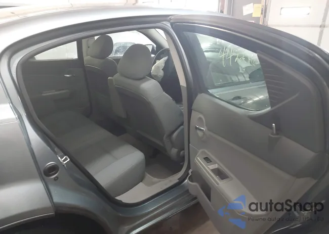 1B3LC56R08N571883: 44229627